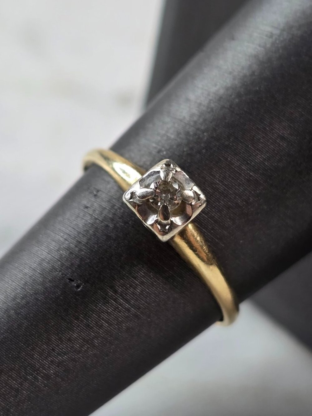 Womens Vintage Estate 14k Gold Diamond Engagement Ring 1.6g E5163